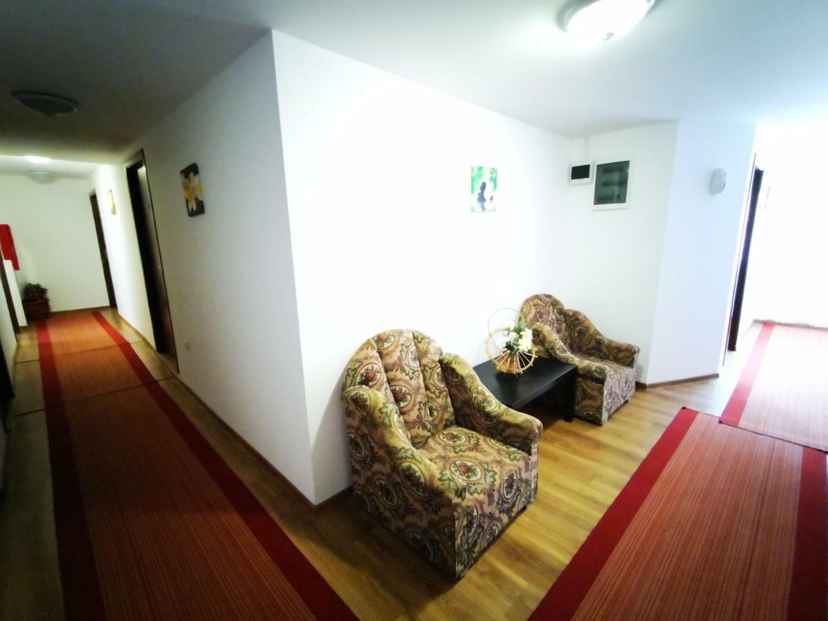Pensiunea La Ionica Dîmbovicioara Esterno foto
